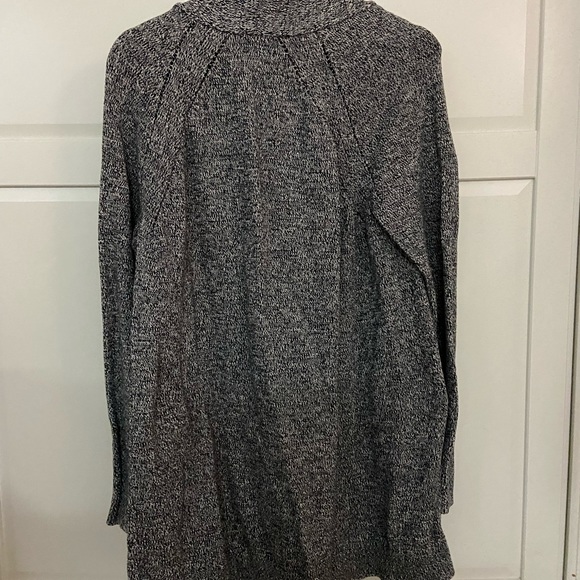GAP Long Knit Cardigan - Picture 2 of 5